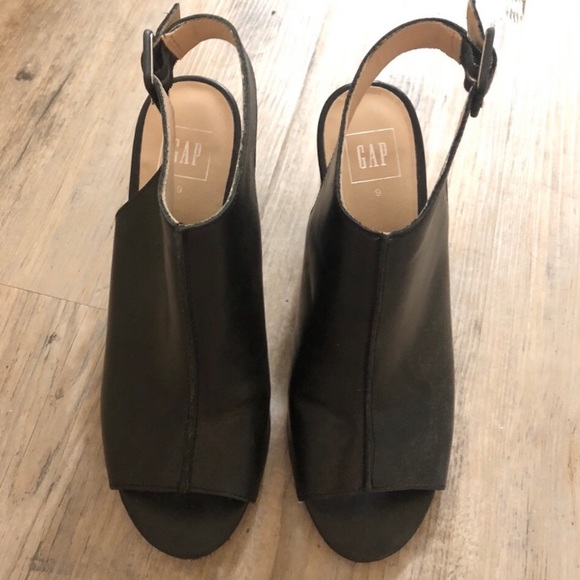 EUC Gap Peeptoe Heel - Picture 2 of 4